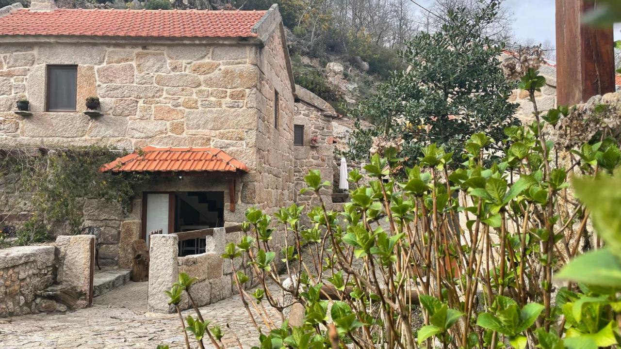 Aldeia De Pontes - Bauernhof