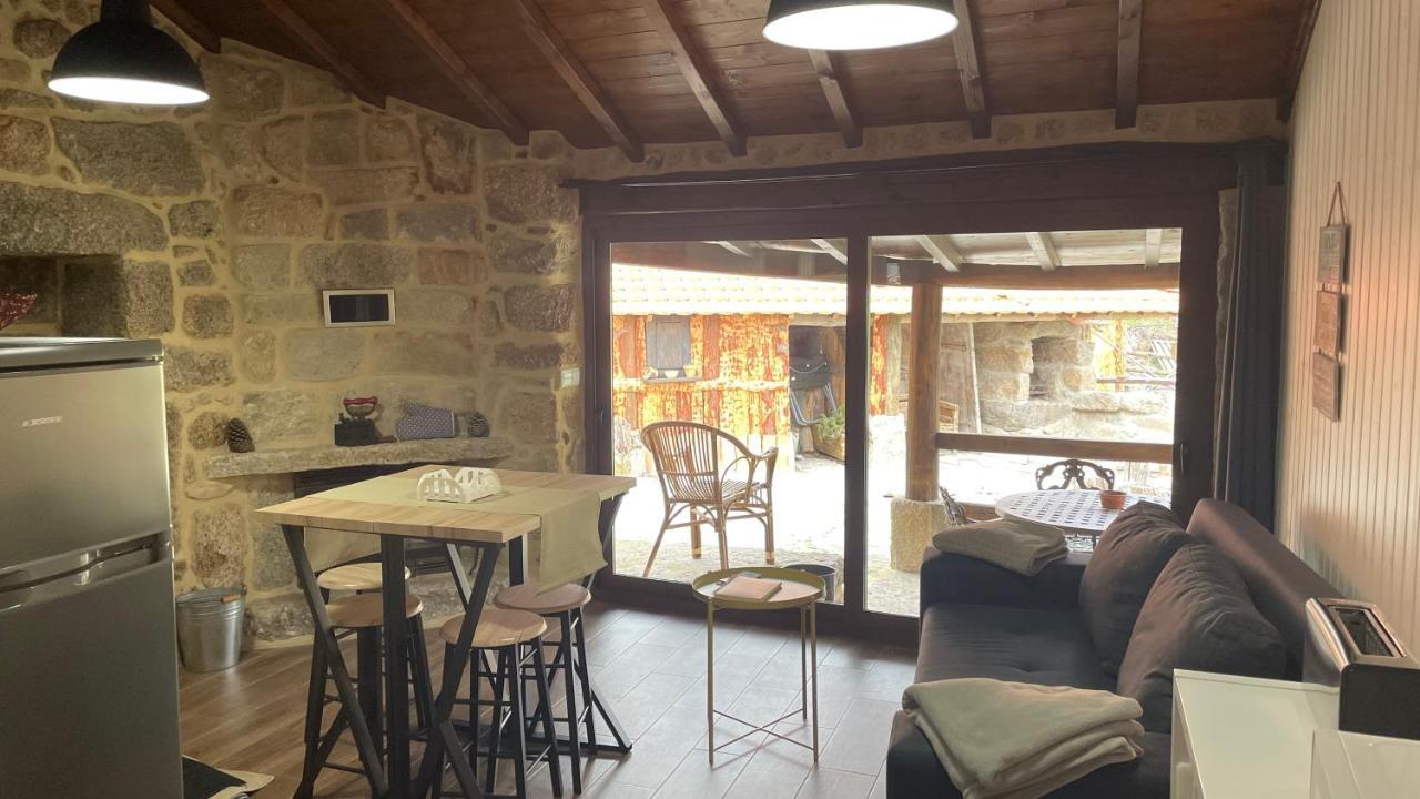 Aldeia De Pontes - Farm stay *