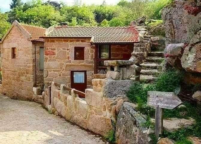 Aldeia De Pontes - Bauernhof